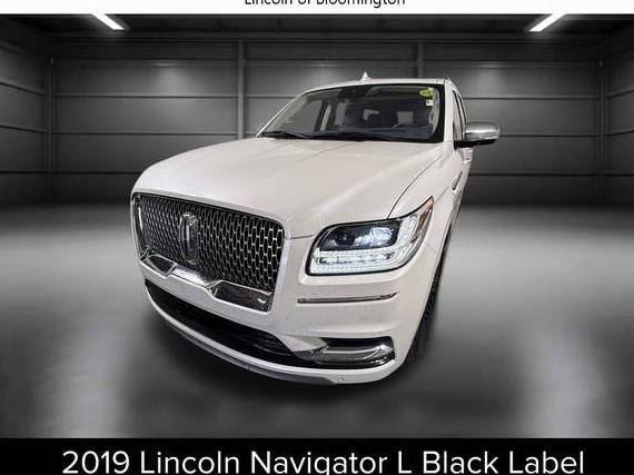 LINCOLN NAVIGATOR L 2019 5LMJJ3TT7KEL00013 image LINCOLN NAVIGATOR L 2019 5LMJJ3TT7KEL00013 image